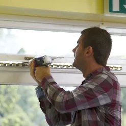 Free Flowing Transparent Curtains