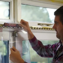 Free Flowing Transparent Curtains