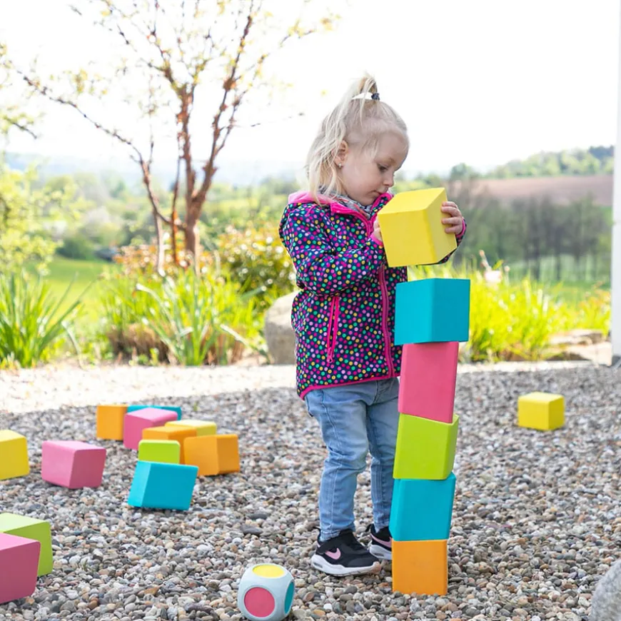 Giant Tilted Stacking Set 20pk