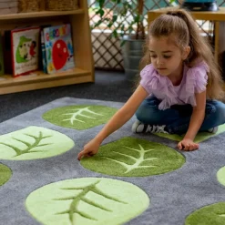 Leaf Placement Carpet