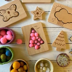 Little Looking Wooden Shape Finders 12pk
