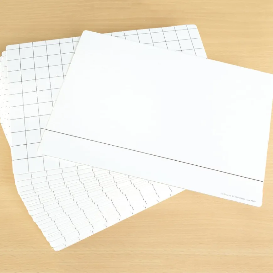 Maths 2cm Grid Card Whiteboards