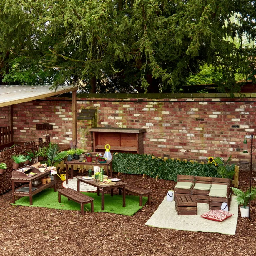 Modern Living Outdoor BBQ