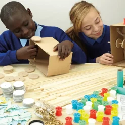 Moving Toys D&T Class Kit