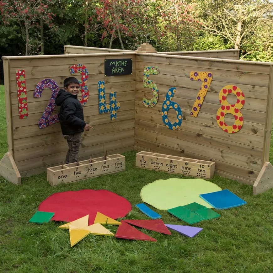Outdoor Wooden Divided Rooms