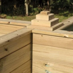 Outdoor Wooden Divided Rooms