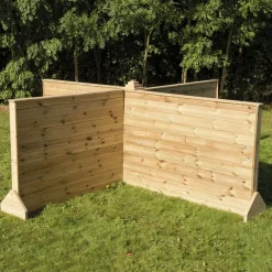 Outdoor Wooden Divided Rooms