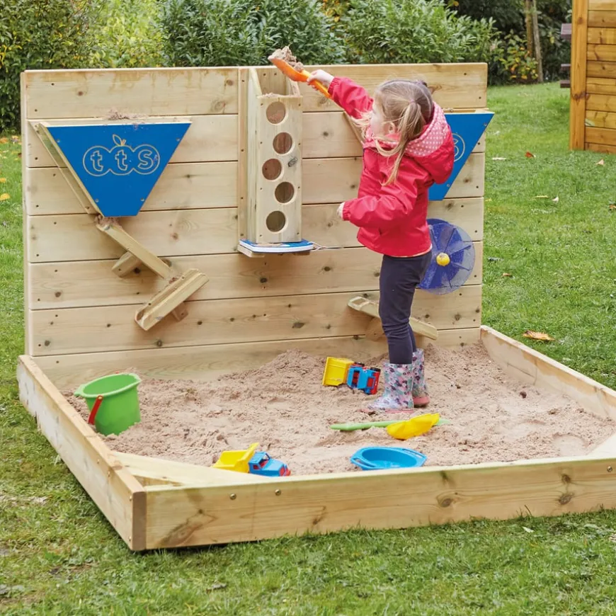 Outdoor Wooden Sand Wall H1000 x W1500mm
