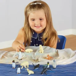 Polar Regions Small World Animal Set 13pcs