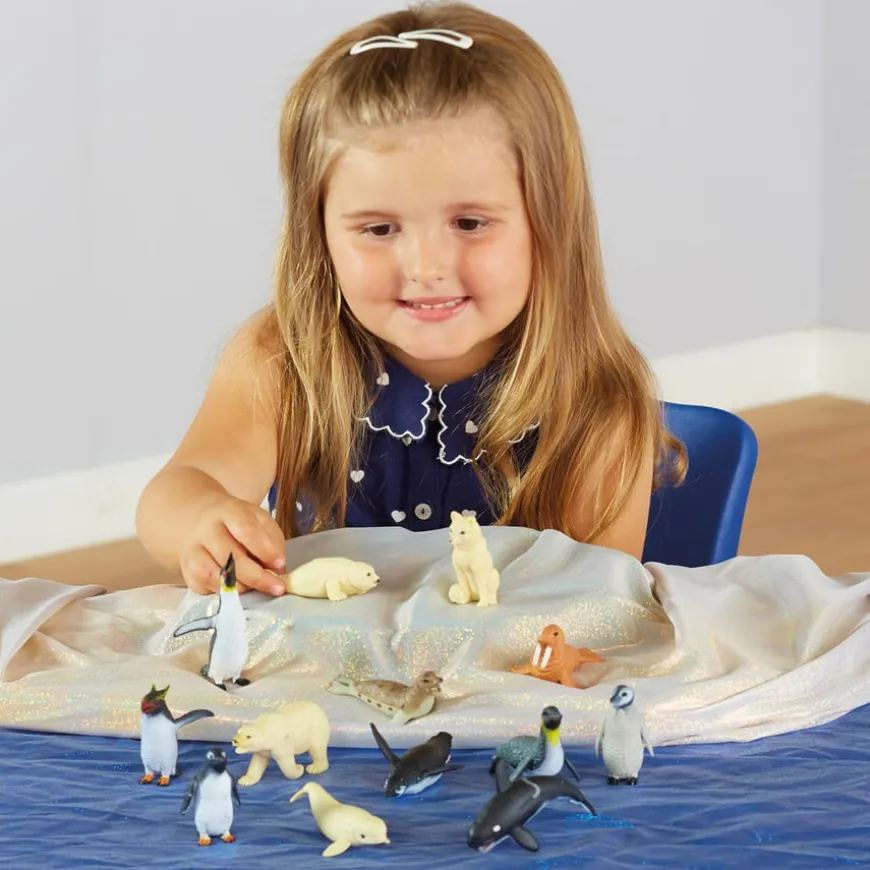 Polar Regions Small World Animal Set 13pcs