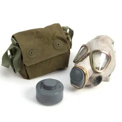 Replica War Gas Mask and Bag KS2
