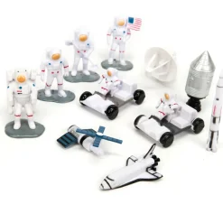 Small World Lunar Space Characters 11pcs