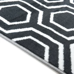 TTS Hexagonal Patterned Grey and Cream Rug