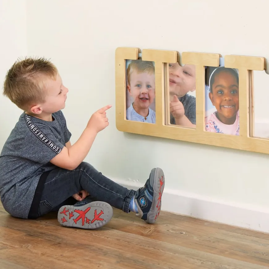 TTS Image Insert Wooden Wall