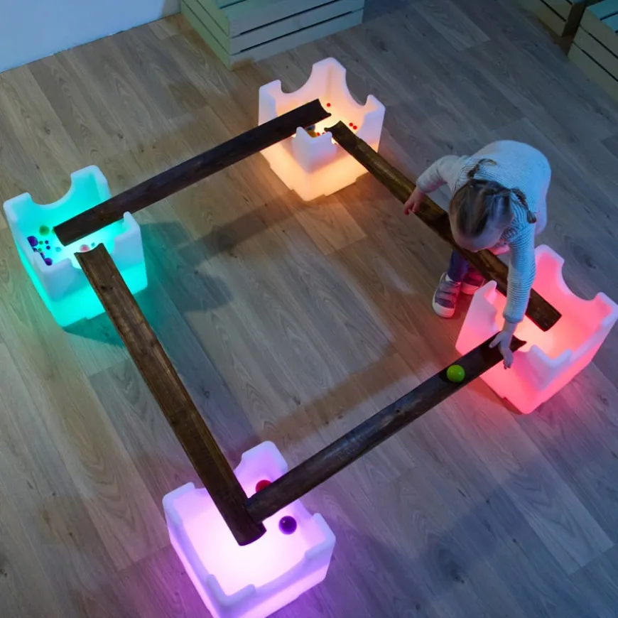 TTS Messy Play Water STEAM Channelling Cubes