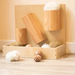 TTS Wooden Posting Channel Wall & Spheres
