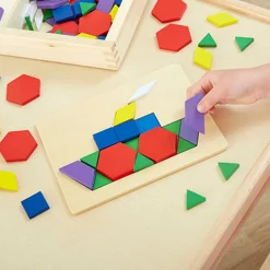 Wooden 2D Shapes and 5 Pattern Boards